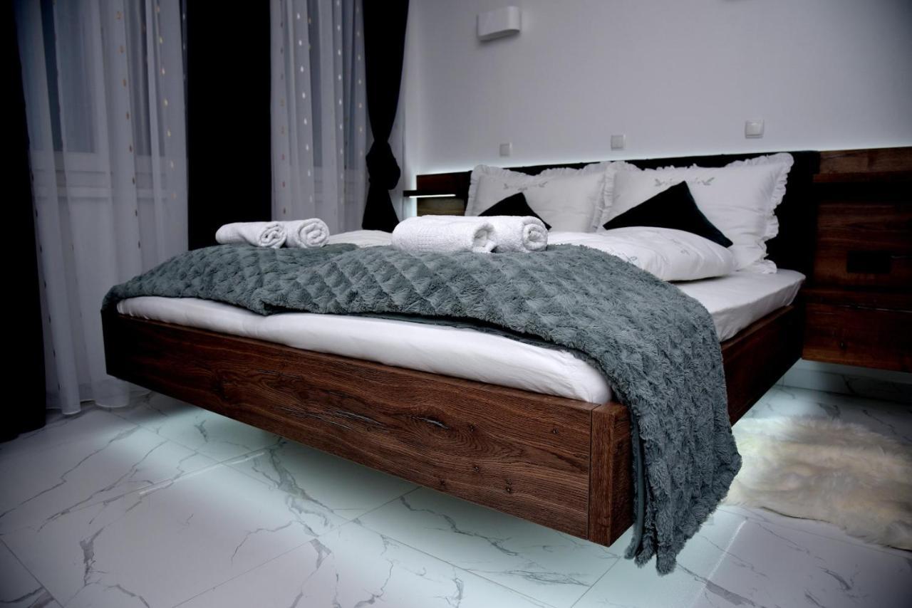 La Luna Premium Deluxe Apartment With Free Jacuzzi, Bikes & Covered Parking Nasice Zewnętrze zdjęcie