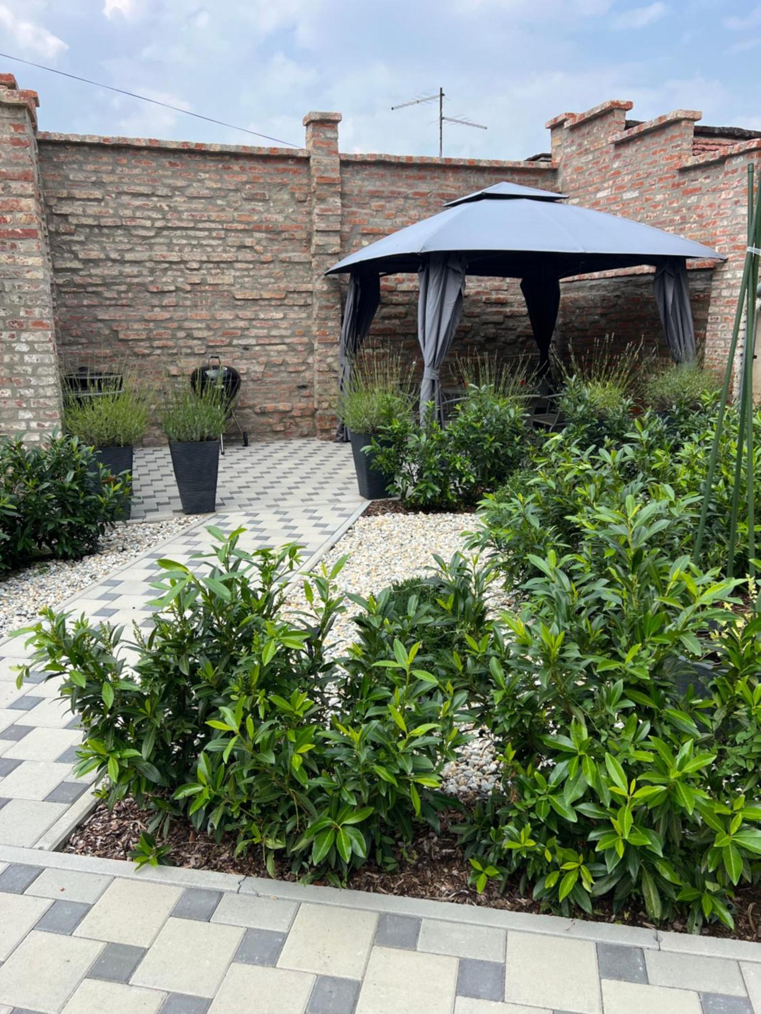 La Luna Premium Deluxe Apartment With Free Jacuzzi, Bikes & Covered Parking Nasice Zewnętrze zdjęcie